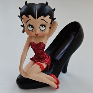 Vintage Betty Boop Stepping Out Figurine
